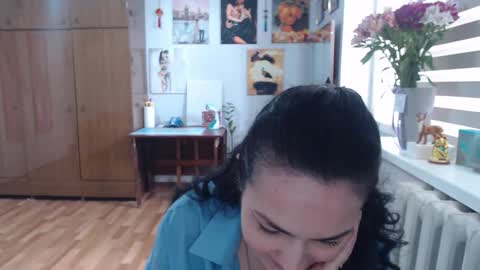 AlexisMillers online show from April 11, 9:46 am