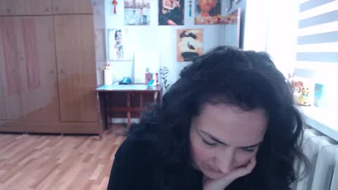 AlexisMillers online show from April 8, 11:56 am