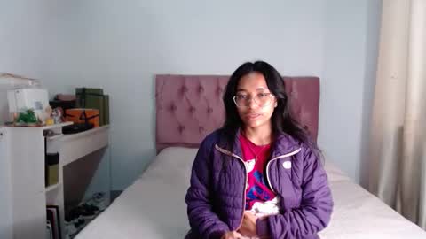 Alia  online show from October 10, 2:44 pm