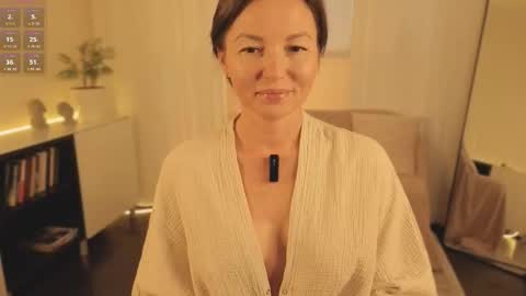 alice_eva online show from September 24, 11:20 am