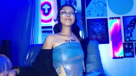      online show from February 3, 3:53 am