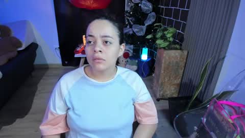 Alice online show from December 25, 12:15 pm