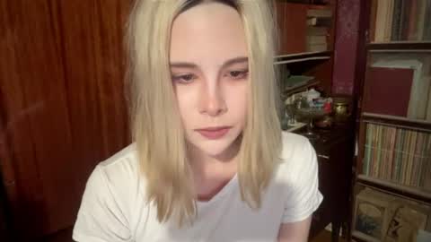 alice_wx online show from August 9, 5:16 pm