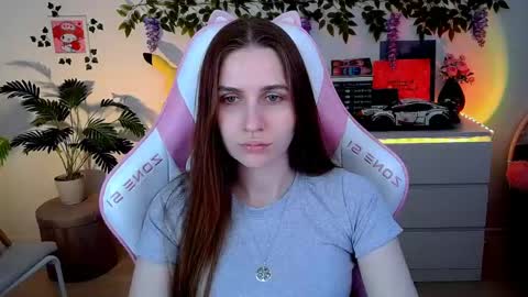 alicecharmy online show from May 17, 12:59 pm