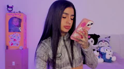 Alice  online show from October 18, 5:26 pm