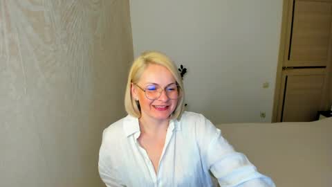 Alicee online show from April 15, 7:36 pm