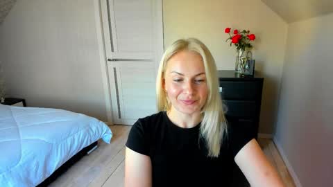 Alicee online show from October 3, 7:57 am