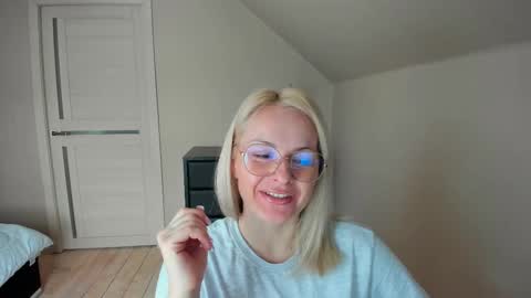 Alicee online show from February 15, 12:22 pm