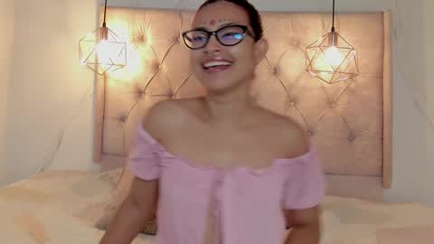 Alice Pol  online show from February 26, 2:05 pm