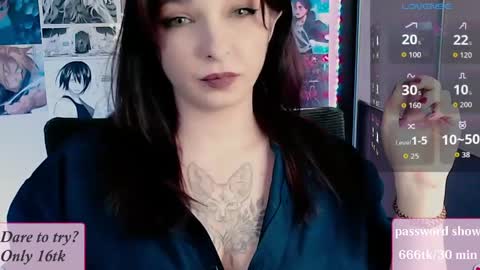 aliceriddle1 online show from April 28, 9:18 pm