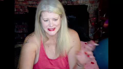 Alices Curiosity online show from February 15, 2:15 am