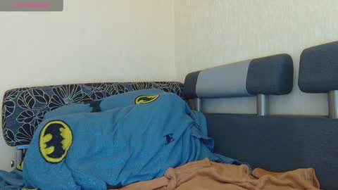 AliceWoolfy online show from April 9, 8:03 pm