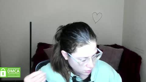 Alicia online show from November 1, 12:20 pm