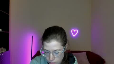 Alicia online show from March 1, 6:35 am