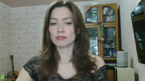 Alicia online show from March 25, 4:54 pm