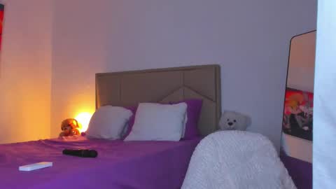 aliciabiden online show from February 9, 4:37 am