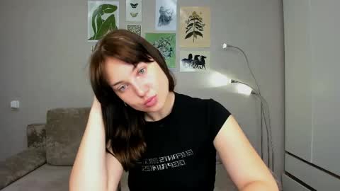 Aliciacollinsss online show from June 8, 12:28 pm