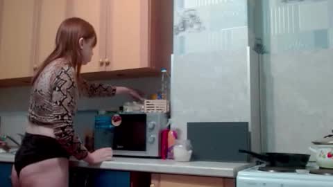 Alice online show from October 10, 1:49 pm