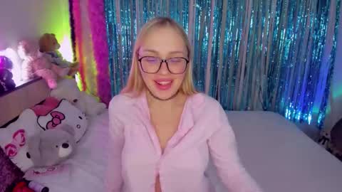 alinaocean online show from November 8, 11:32 pm
