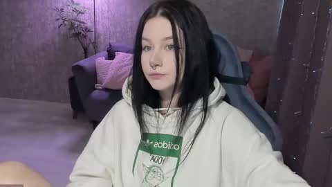 Aline Greeeen online show from October 21, 9:46 am