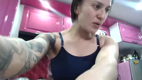 alipetite online show from January 19, 11:00 pm