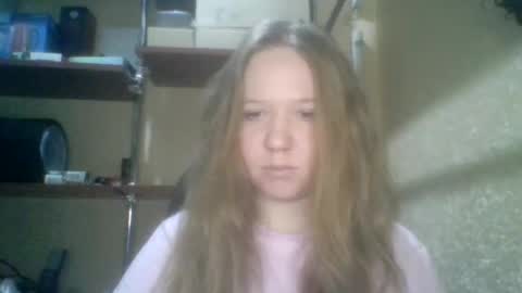 alisha_xi online show from December 20, 6:28 am
