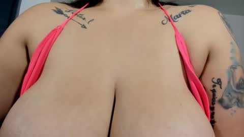 alisia online show from December 4, 11:59 pm