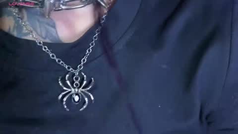 alison_wynter online show from April 12, 7:55 am