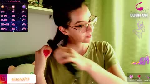 Ali  online show from December 29, 6:27 pm