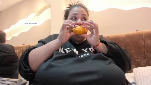 Alisson online show from April 18, 11:56 am