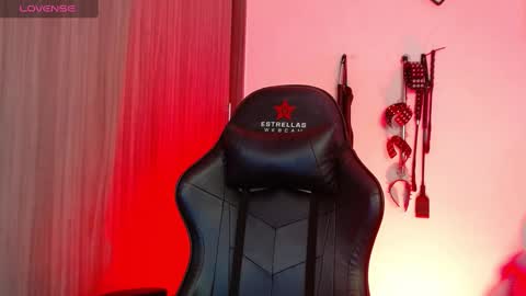 Alisson Beckett online show from January 29, 7:43 pm