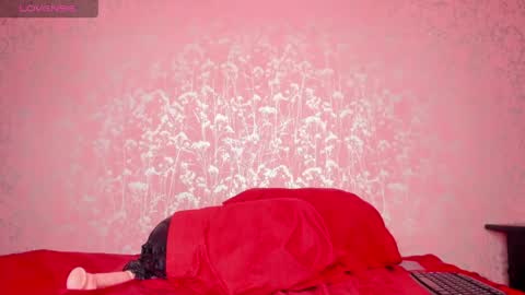 Alisson Kim online show from April 29, 1:47 pm