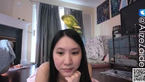 Alize Zaide online show from December 1, 8:44 pm