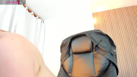 allison_fosther online show from November 28, 3:42 am