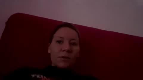allisonlove2 online show from April 26, 4:38 pm
