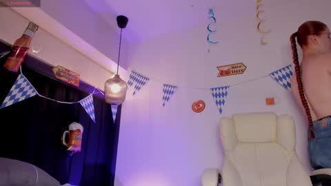 Alli  online show from September 25, 8:17 pm