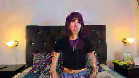 Alli online show from February 8, 7:59 pm