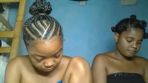 allizida01 online show from November 24, 7:05 pm