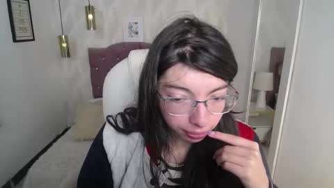 alison online show from December 16, 7:42 pm