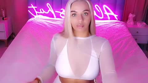 AlwaysHot online show from November 28, 2:25 am