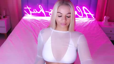 AlwaysHot online show from November 6, 2:39 am