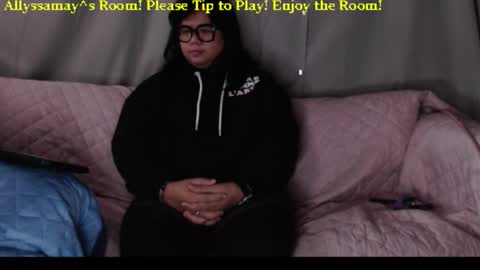 Allyssamay online show from October 22, 9:47 am