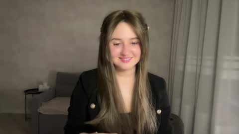 Anna online show from April 3, 9:35 pm