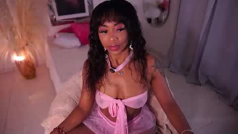 Alondra online show from June 13, 10:13 am