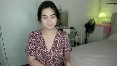 alovelydollnica online show from March 29, 11:53 am