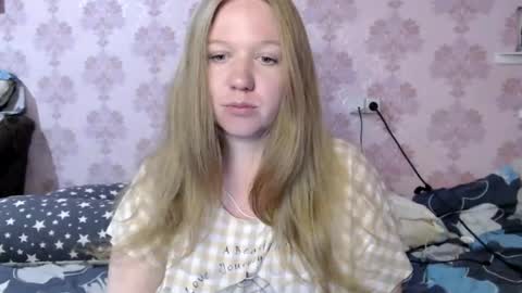 alya764770 online show from July 18, 7:05 pm