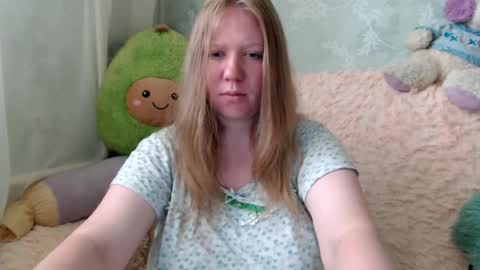 alya764770 online show from July 1, 1:49 am