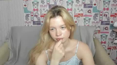 Alysa   7GMT  online show from December 1, 2:20 pm