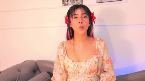 alyssa_joness online show from October 21, 4:38 am