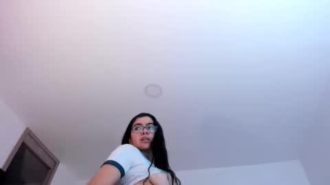 valentia online show from April 15, 1:06 am